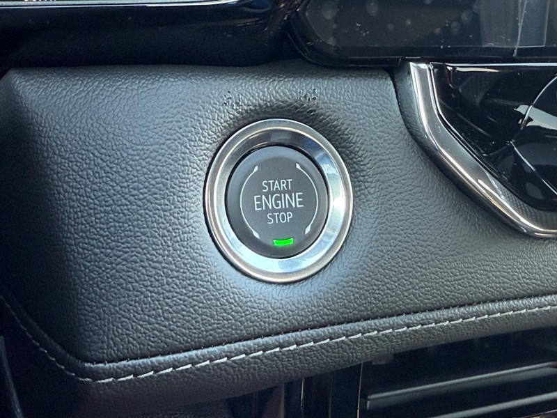 Chevrolet Colorado Vehicle Full-screen Gallery Image 10