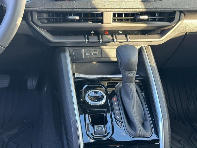 Chevrolet Colorado Vehicle Full-screen Gallery Image 7