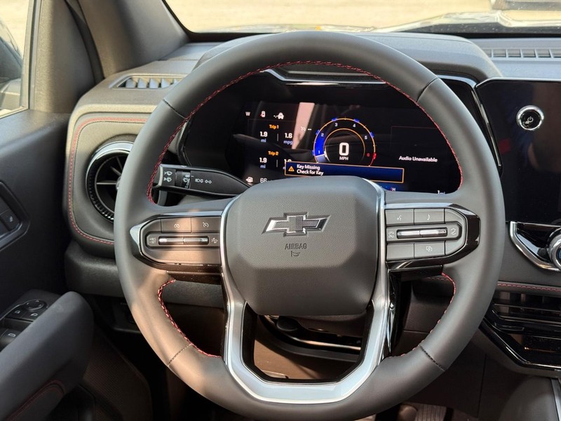 Chevrolet Colorado Vehicle Full-screen Gallery Image 7