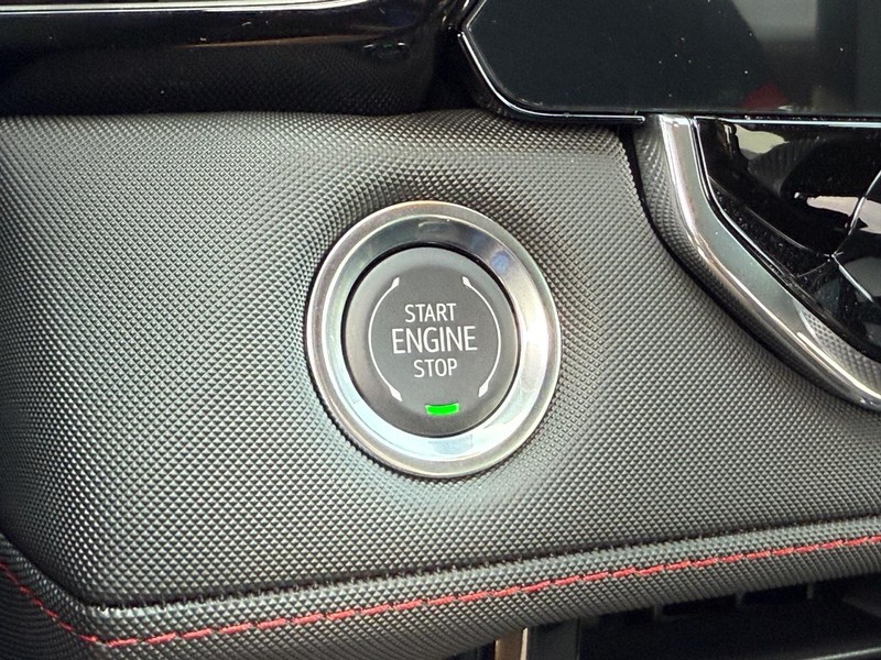 Chevrolet Colorado Vehicle Full-screen Gallery Image 10