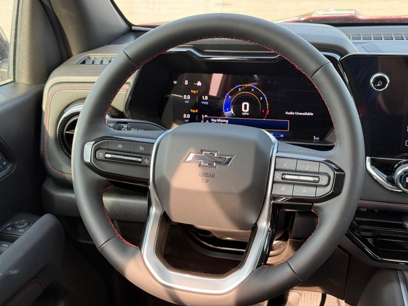 Chevrolet Colorado Vehicle Full-screen Gallery Image 8