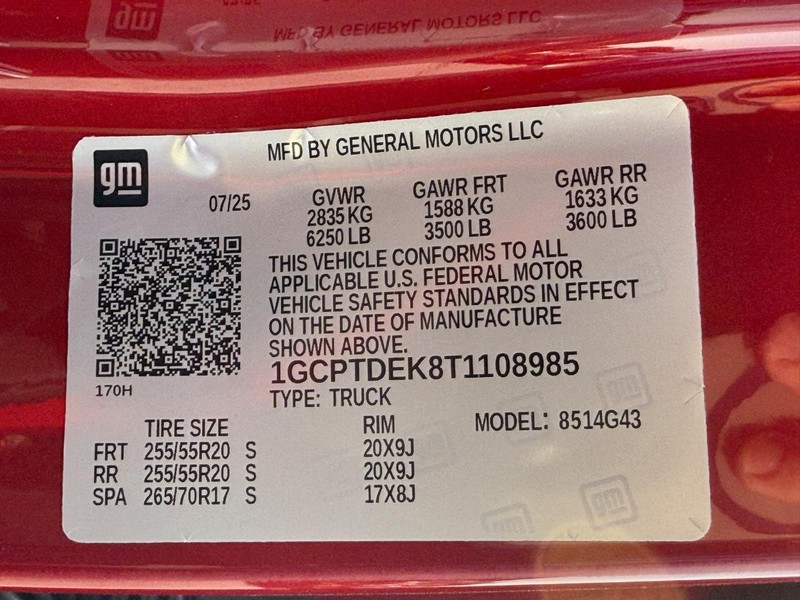 Chevrolet Colorado Vehicle Full-screen Gallery Image 19