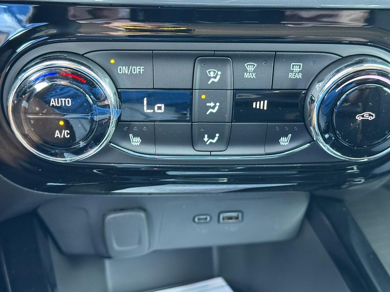 Chevrolet Trax Vehicle Full-screen Gallery Image 13