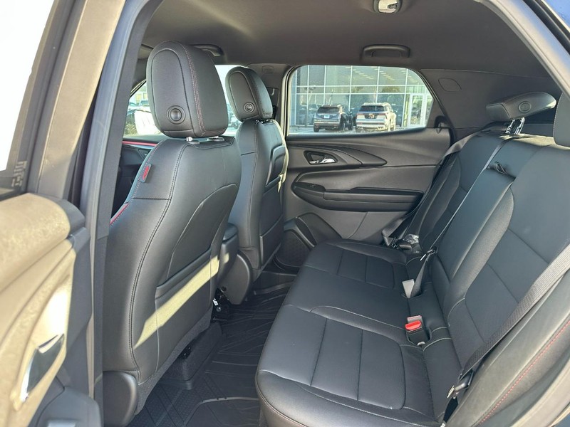 Chevrolet TrailBlazer Vehicle Full-screen Gallery Image 4