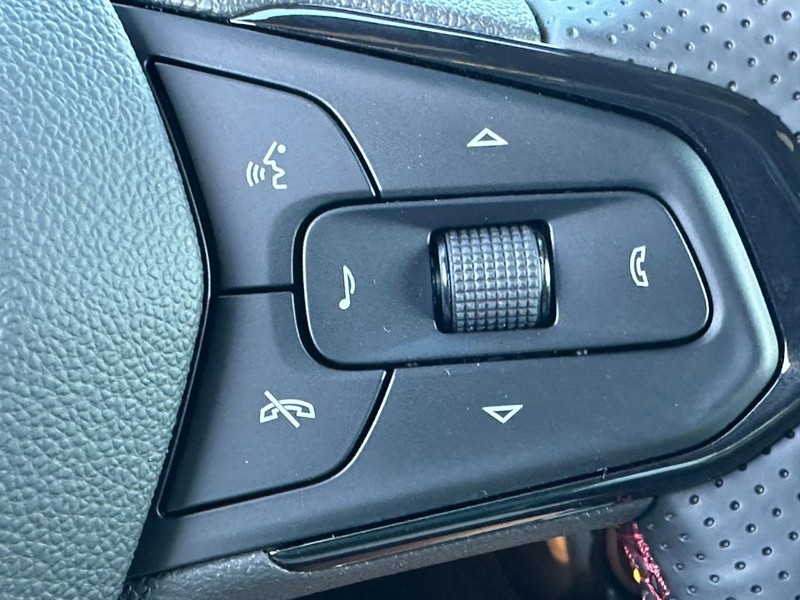 Chevrolet TrailBlazer Vehicle Full-screen Gallery Image 12