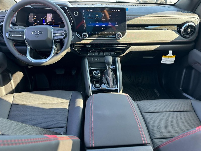 Chevrolet Colorado Vehicle Full-screen Gallery Image 6