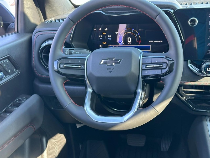 Chevrolet Colorado Vehicle Full-screen Gallery Image 7