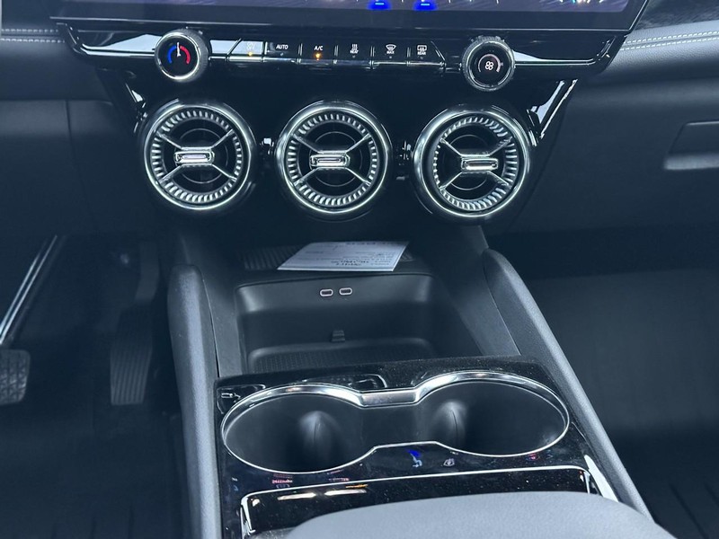 Chevrolet Blazer EV Vehicle Full-screen Gallery Image 8