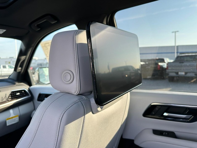 Chevrolet Tahoe Vehicle Full-screen Gallery Image 8