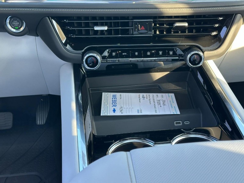 Chevrolet Tahoe Vehicle Full-screen Gallery Image 13