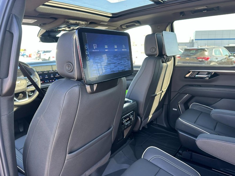 Chevrolet Tahoe Vehicle Full-screen Gallery Image 6