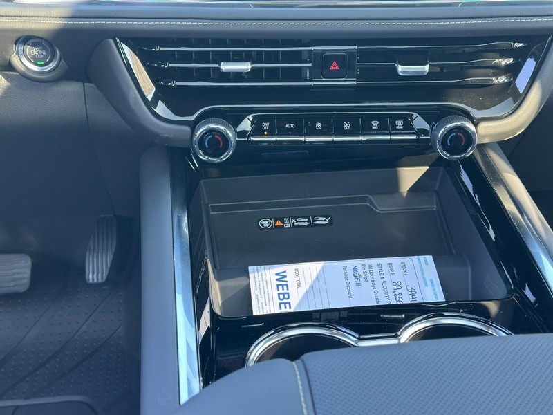 Chevrolet Tahoe Vehicle Full-screen Gallery Image 14