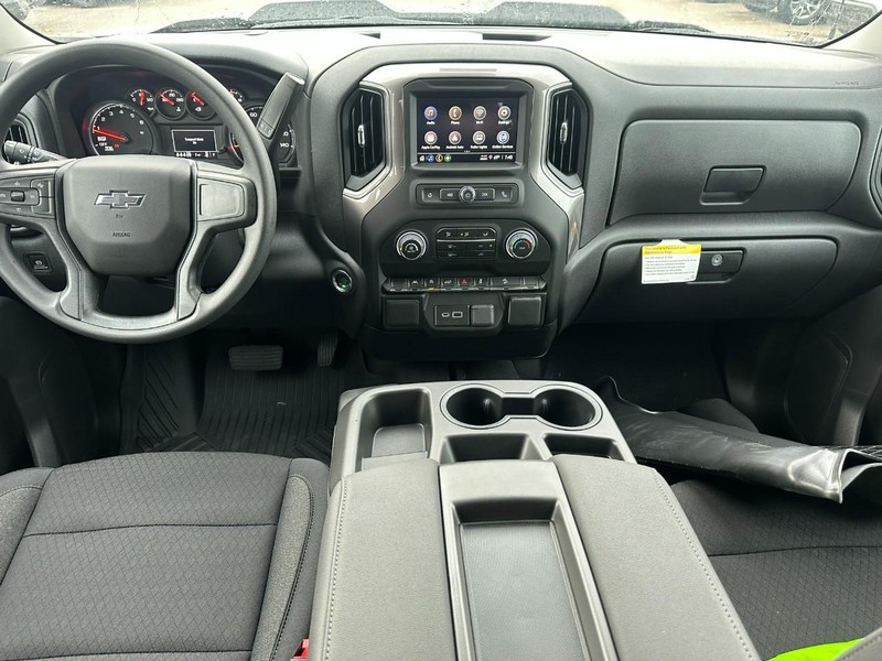 Chevrolet Silverado 1500 Vehicle Full-screen Gallery Image 5