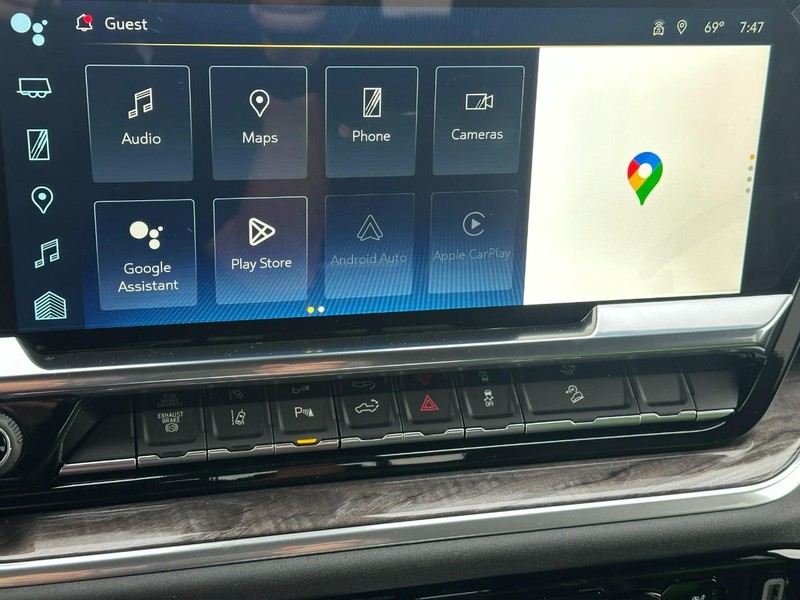 Chevrolet Silverado 2500HD Vehicle Full-screen Gallery Image 15