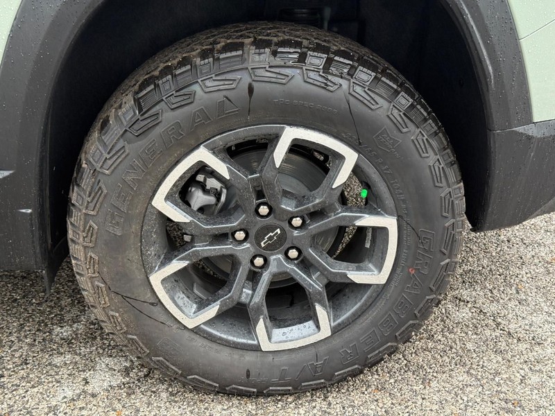 Chevrolet Equinox Vehicle Full-screen Gallery Image 4