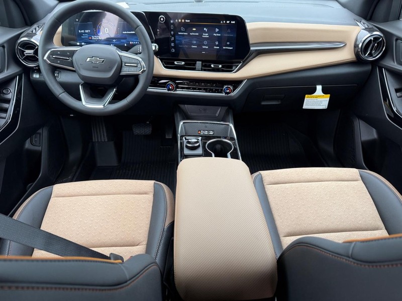 Chevrolet Equinox Vehicle Full-screen Gallery Image 6