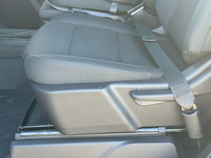 Chevrolet Silverado 2500HD Vehicle Full-screen Gallery Image 7