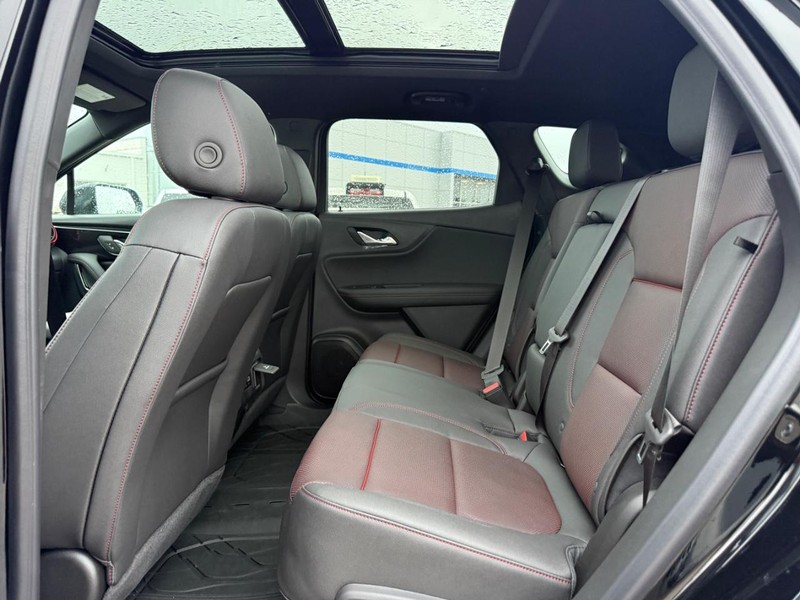 Chevrolet Blazer Vehicle Full-screen Gallery Image 5