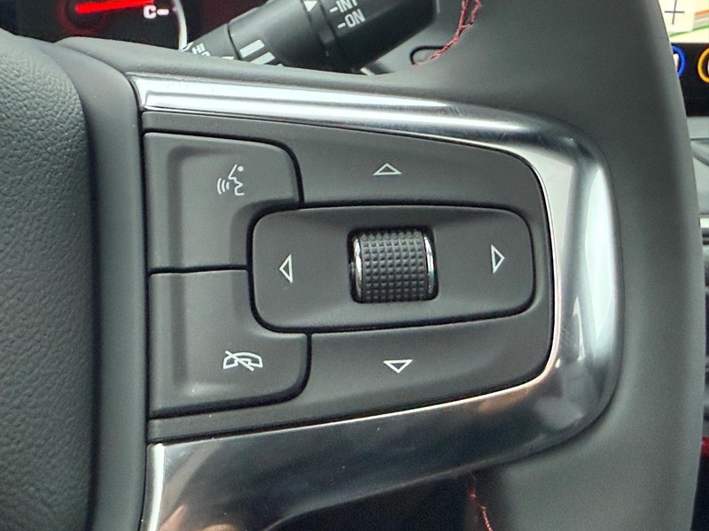 Chevrolet Blazer Vehicle Full-screen Gallery Image 10