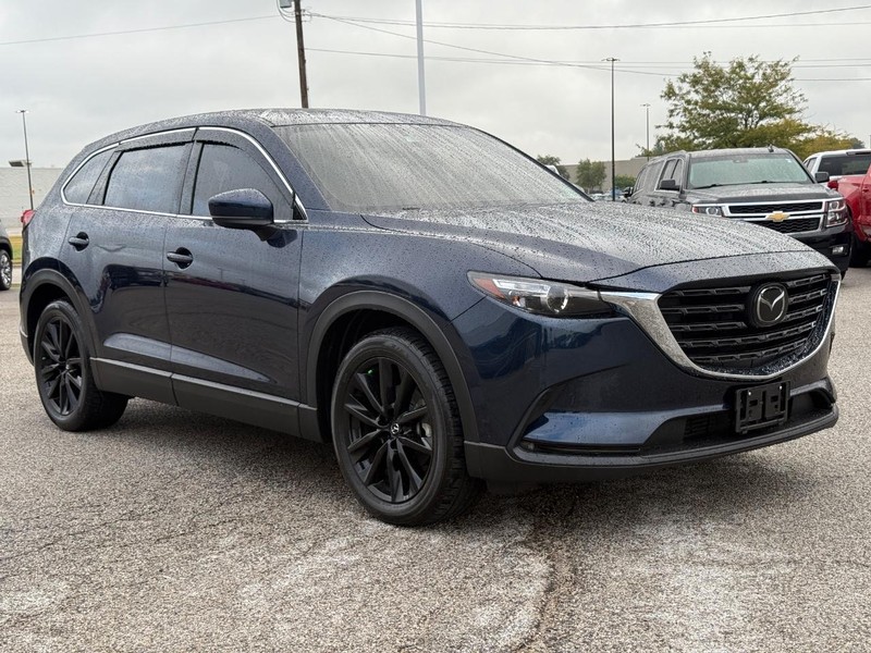 Mazda CX-9 Vehicle Full-screen Gallery Image 8