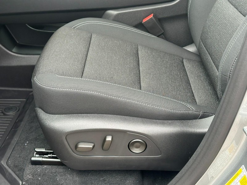 Chevrolet Traverse Vehicle Full-screen Gallery Image 12