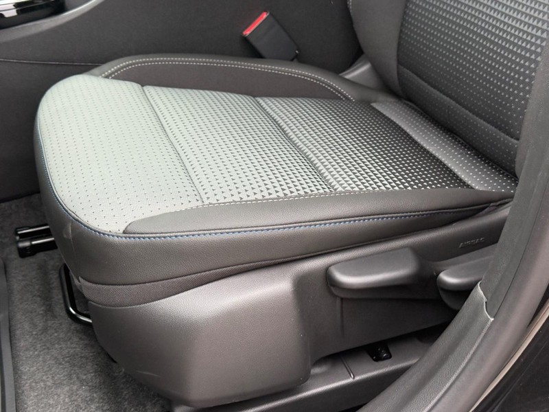 Chevrolet Trax Vehicle Full-screen Gallery Image 18