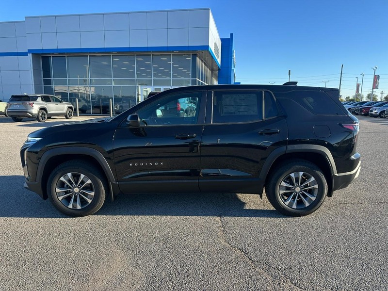 Chevrolet Equinox Vehicle Full-screen Gallery Image 2