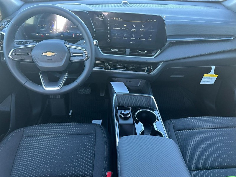Chevrolet Equinox Vehicle Full-screen Gallery Image 5