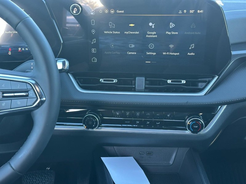 Chevrolet Equinox Vehicle Full-screen Gallery Image 7