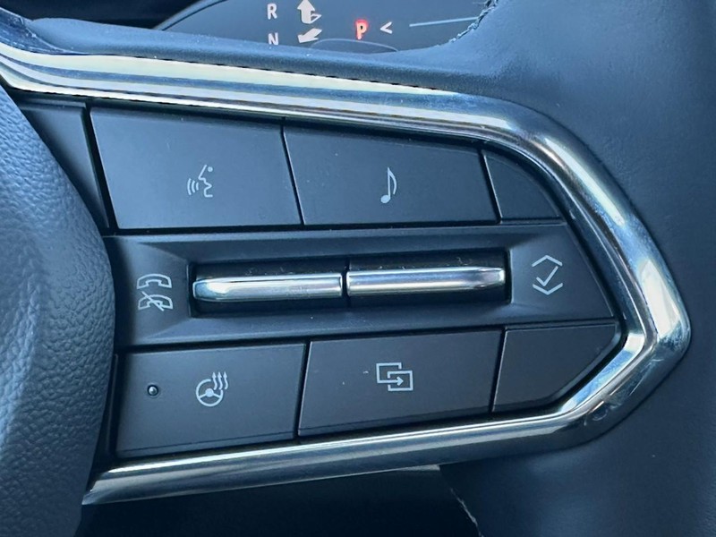 Chevrolet Equinox Vehicle Full-screen Gallery Image 12