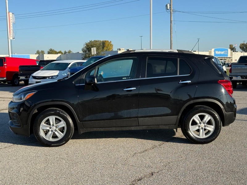 Chevrolet Trax Vehicle Full-screen Gallery Image 2