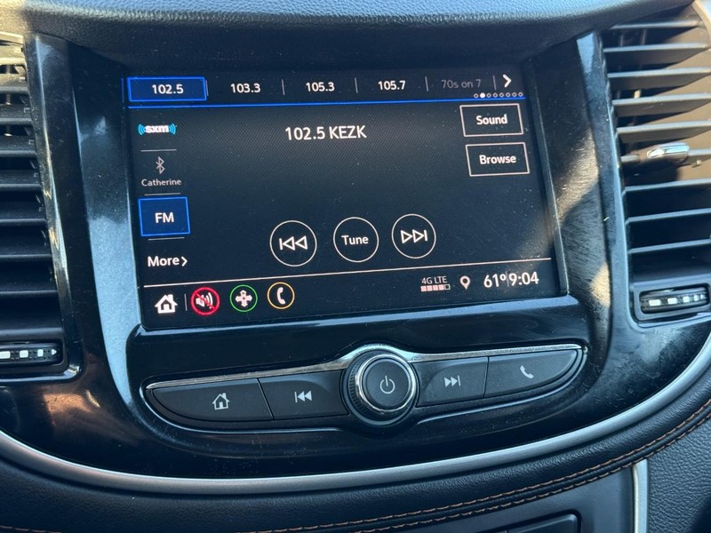 Chevrolet Trax Vehicle Full-screen Gallery Image 15