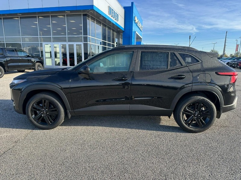 Chevrolet Trax Vehicle Full-screen Gallery Image 2