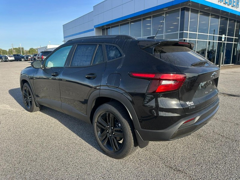 Chevrolet Trax Vehicle Full-screen Gallery Image 3