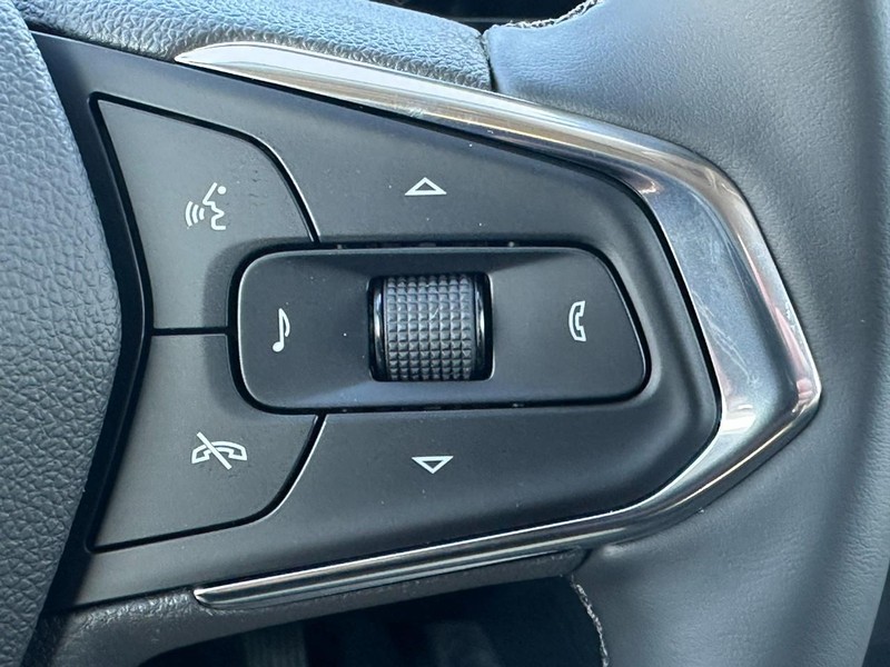 Chevrolet Trax Vehicle Full-screen Gallery Image 12