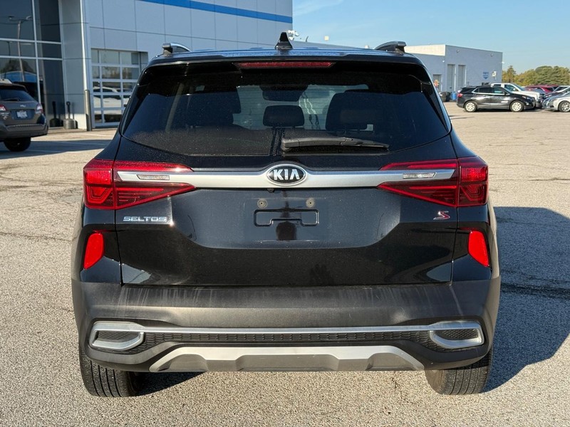 Kia Seltos Vehicle Full-screen Gallery Image 4