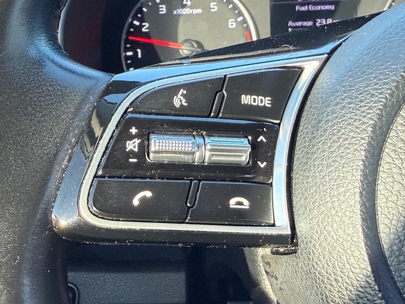 Kia Seltos Vehicle Full-screen Gallery Image 13