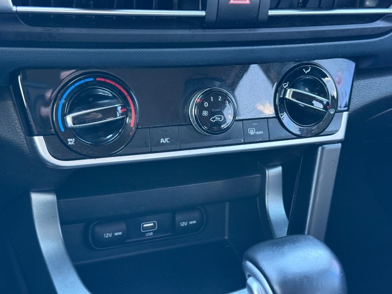 Kia Seltos Vehicle Full-screen Gallery Image 17