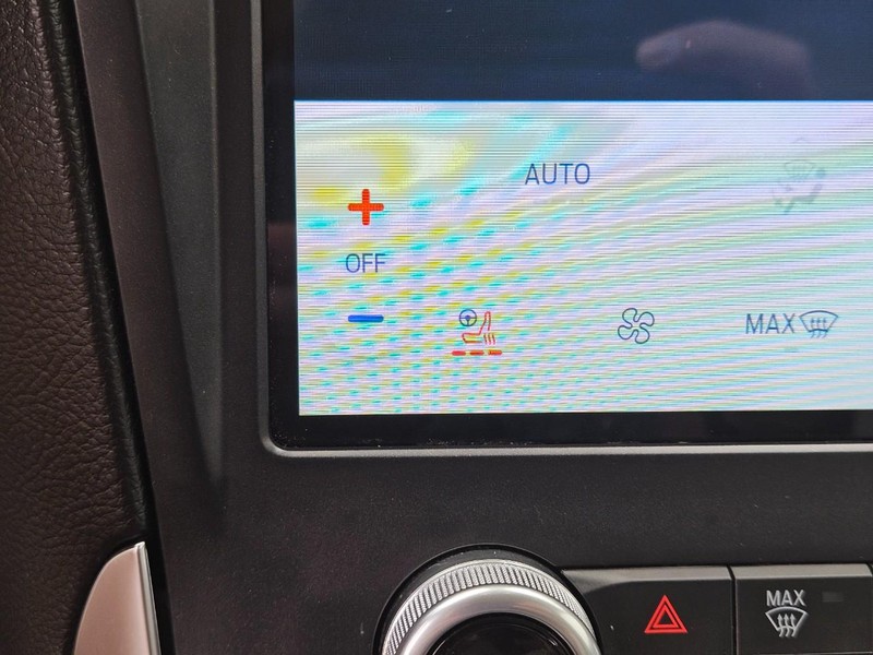 Ford Edge Vehicle Full-screen Gallery Image 20