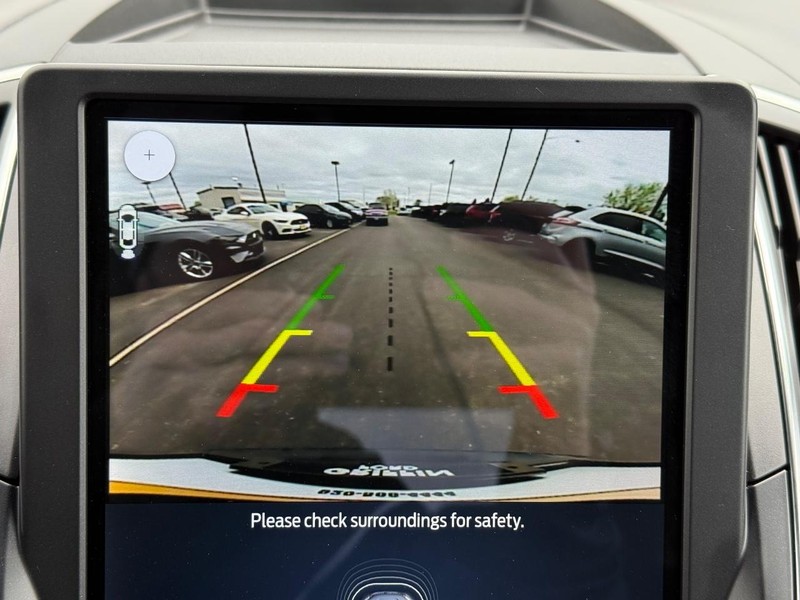 Ford Edge Vehicle Full-screen Gallery Image 18