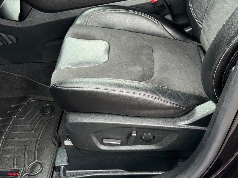 Ford Edge Vehicle Full-screen Gallery Image 21