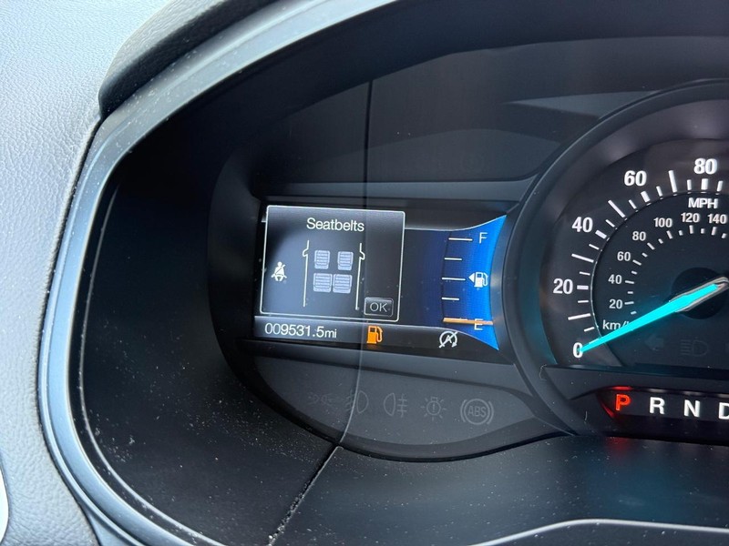 Ford Edge Vehicle Full-screen Gallery Image 17