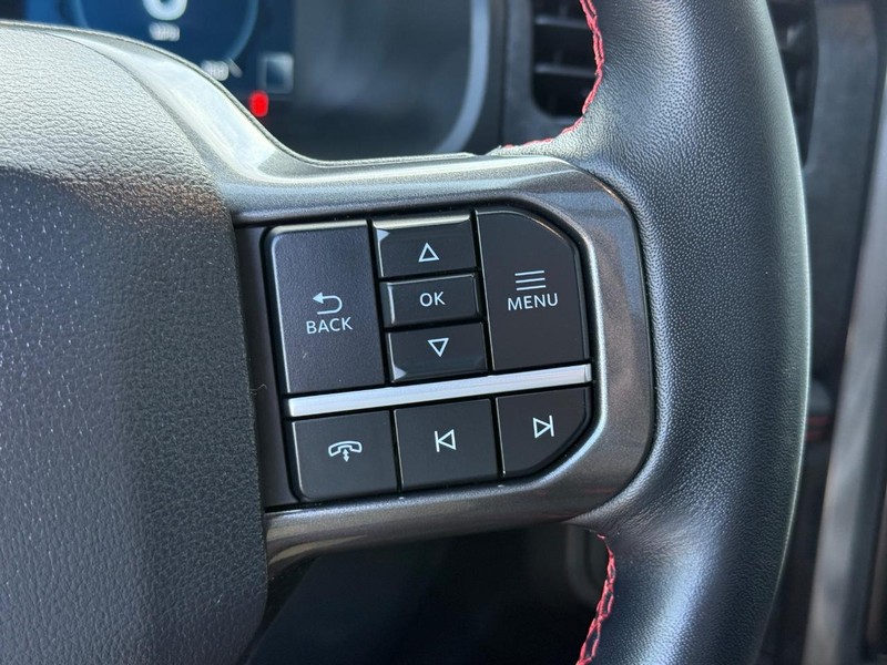 Ford Expedition Vehicle Full-screen Gallery Image 18