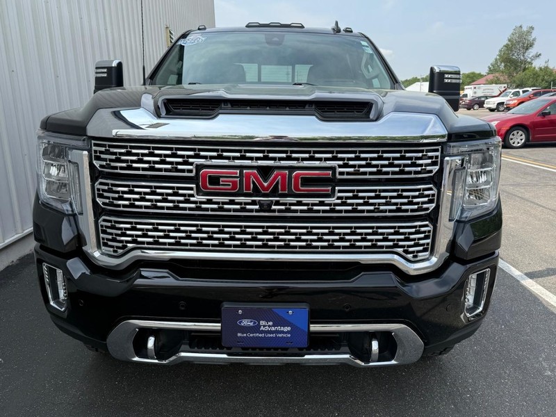 GMC Sierra 3500HD Vehicle Full-screen Gallery Image 8