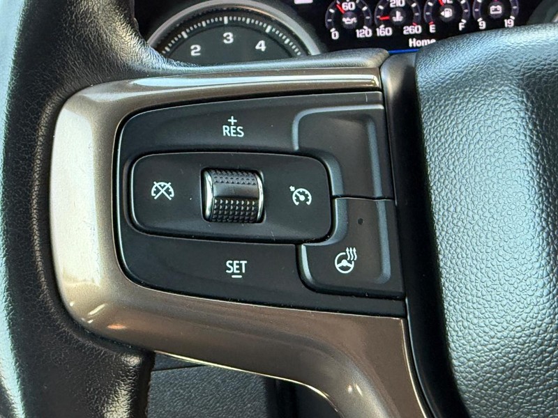 Chevrolet Silverado 1500 Vehicle Full-screen Gallery Image 15
