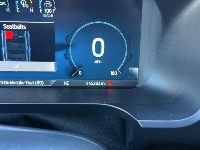 Ford Expedition Vehicle Full-screen Gallery Image 18