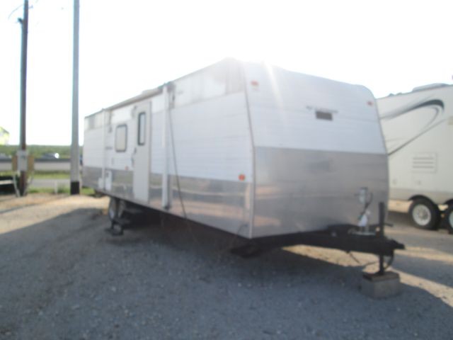 Fleetwood pioneer TT-51 - Lockhart TX