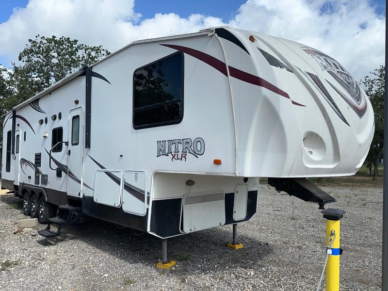 Forest River Rv Nitro XLR Vehicle Full-screen Gallery Image 02