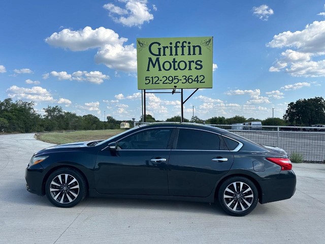 Nissan ALT 2.5 SL - Lockhart TX