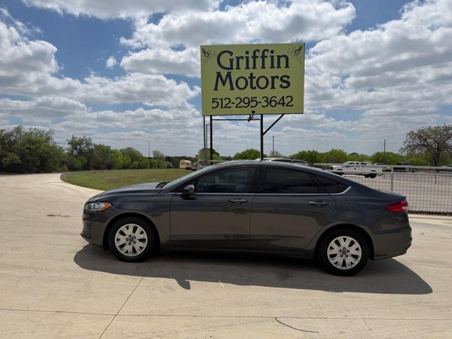 Ford Fusion S - Lockhart TX